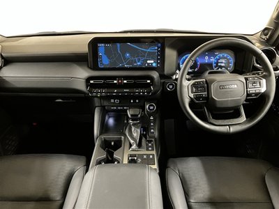 TOYOTA LAND CRUISER 250 - 8