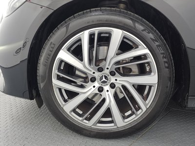 MERCEDES-BENZ E-CLASS - 6