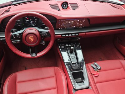 صورة 5 لـ 2024 Porsche 911