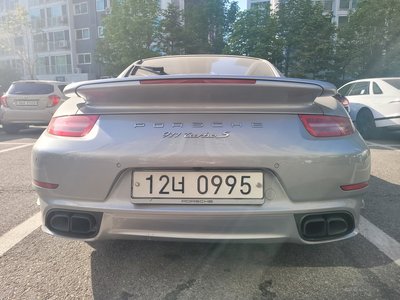 PORSCHE 911 - 4