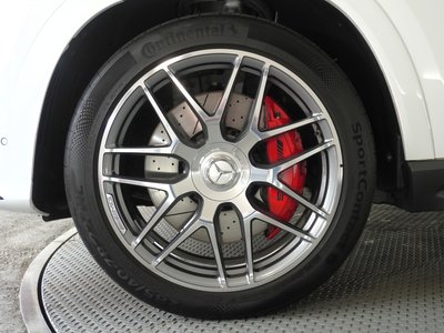 2025 Mercedes-BENZ GLE AMG — миниатюра 12