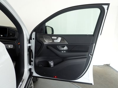 2025 Mercedes-BENZ GLE AMG — миниатюра 31