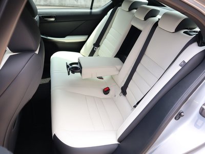 2025 Lexus IS — миниатюра 49