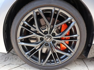 2025 Lexus IS — миниатюра 40