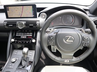 2025 Lexus IS — миниатюра 60