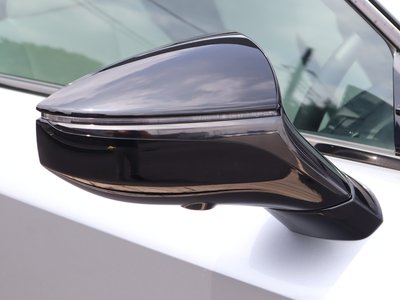 2025 Lexus IS — миниатюра 77