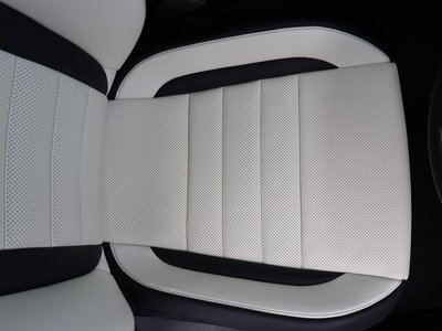 2025 Lexus IS — миниатюра 51