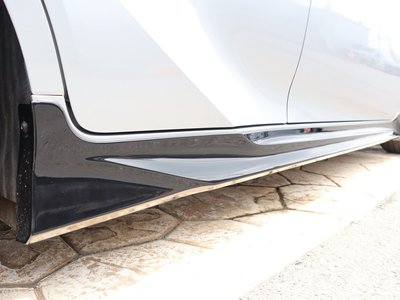 2025 Lexus IS — миниатюра 22
