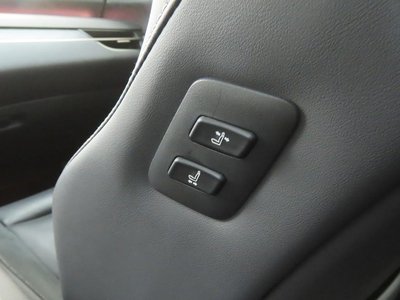 صورة مصغرة 15 لـ 2025 Lexus RX