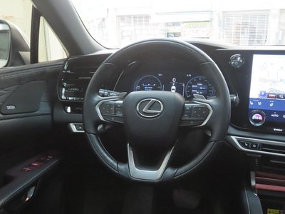 صورة مصغرة 17 لـ 2025 Lexus RX