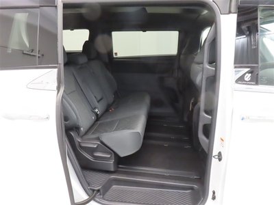 TOYOTA ALPHARD - 9