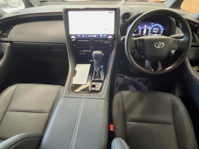 2025 Toyota ALPHARD 照片 2