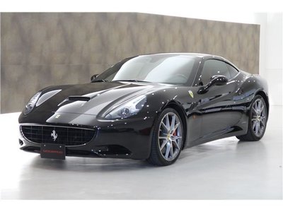 FERRARI CALIFORNIA - 1