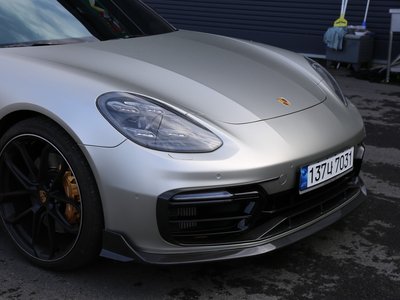 PORSCHE PANAMERA - 8