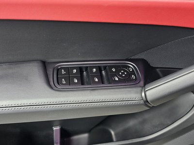 2025 Porsche CAYENNE — миниатюра 28