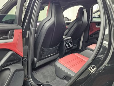 2025 Porsche CAYENNE — миниатюра 16