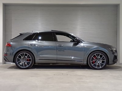 صورة 9 لـ 2024 AUDI Q8