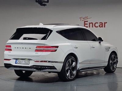 صورة 2 لـ 2024 Genesis GV80