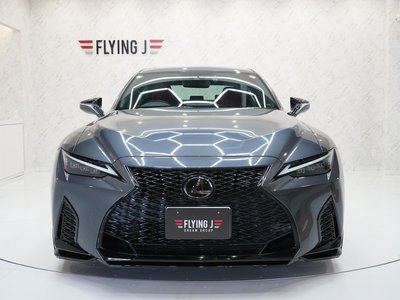 LEXUS IS - 1