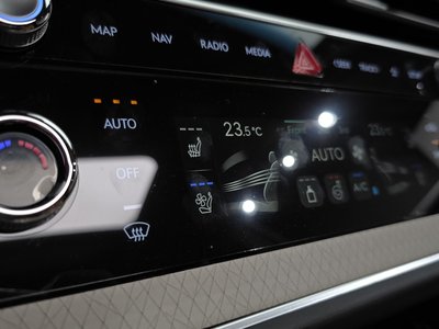 2024 Genesis GV80 thumbnail 41