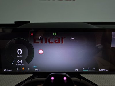 2024 Genesis GV80 thumbnail 11