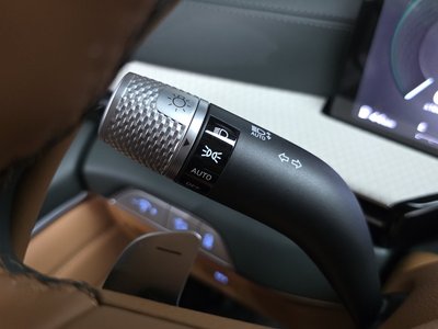 2024 Genesis GV80 thumbnail 36