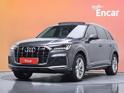 2021 AUDI Q7 photo 1
