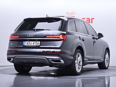 2021 AUDI Q7 photo 2