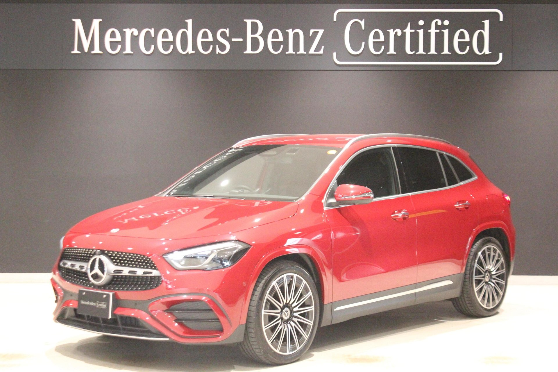 MERCEDES-BENZ GLA - View 1