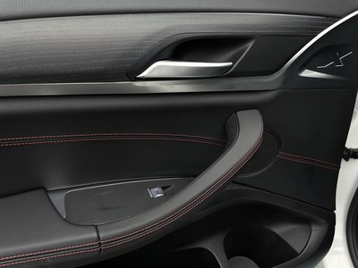 صورة مصغرة 24 لـ 2022 BMW X4