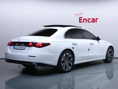 MERCEDES-BENZ E-CLASS - 3