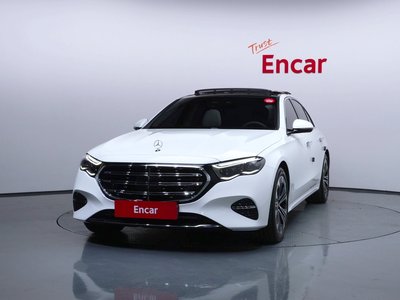 MERCEDES-BENZ E-CLASS - 2