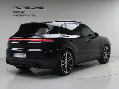 PORSCHE CAYENNE - 4