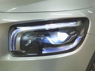 MERCEDES-BENZ GLB - 3