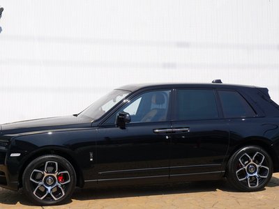 ROLLS-ROYCE CULLINAN - 10