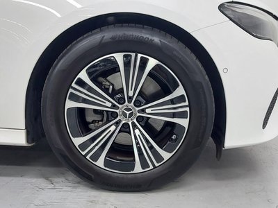 2025 Mercedes-BENZ E-CLASS 照片 6