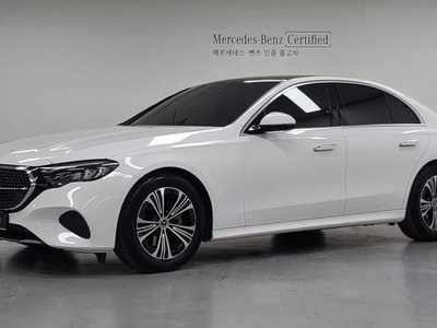 2025 Mercedes-BENZ E-CLASS 照片 1