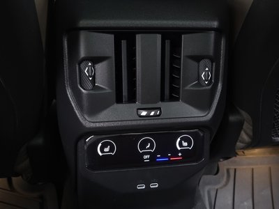 صورة مصغرة 24 لـ 2025 BMW X3