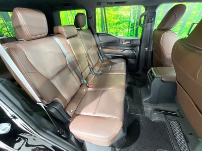 TOYOTA LAND CRUISER 250 - 9