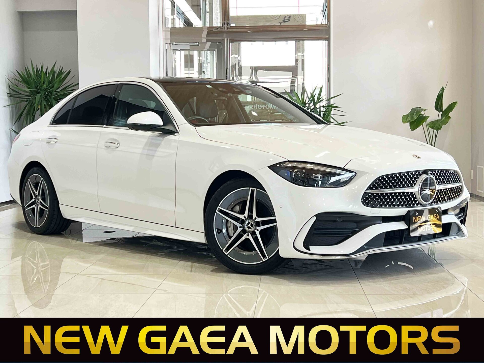 MERCEDES-BENZ C-CLASS - View 1