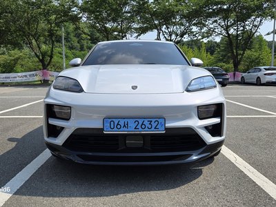 صورة 2 لـ 2025 Porsche MACAN