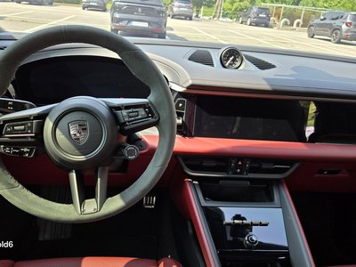صورة 5 لـ 2025 Porsche MACAN
