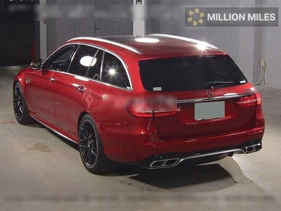 MERCEDES-BENZ E-CLASS AMG - 2