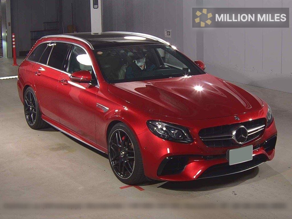 MERCEDES-BENZ E-CLASS AMG - View 1