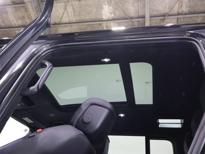 LAND ROVER DEFENDER - 5