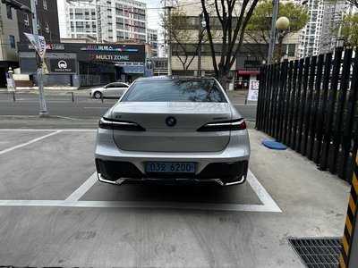 BMW I7 - 3