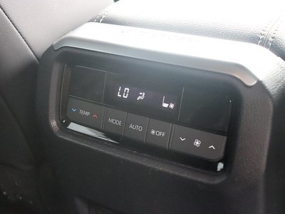 2024 Toyota LAND CRUISER 250 — миниатюра 18