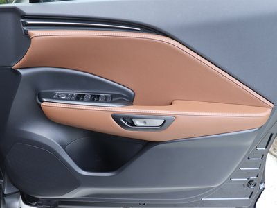 2024 Lexus LBX 照片 43