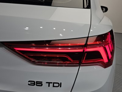 صورة 10 لـ 2025 AUDI Q3