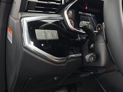 صورة مصغرة 31 لـ 2025 AUDI Q3
